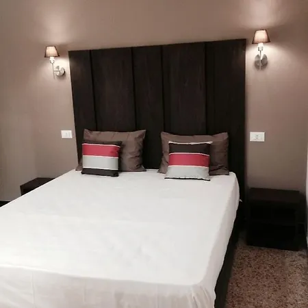 Szálloda Bologna Genova