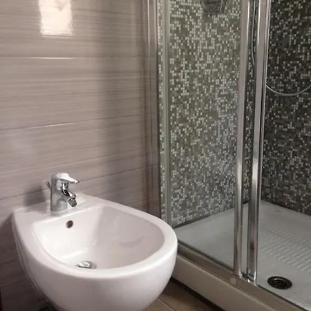 Bologna Hotell Genua