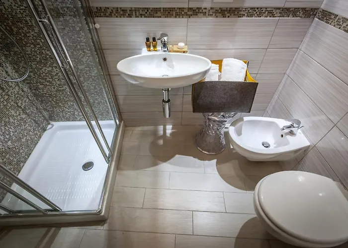 Bologna فندق جنوة